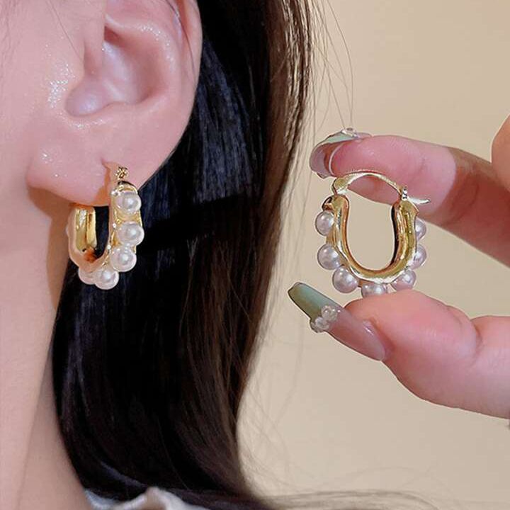 Amelia Pearl Hoop Earrings